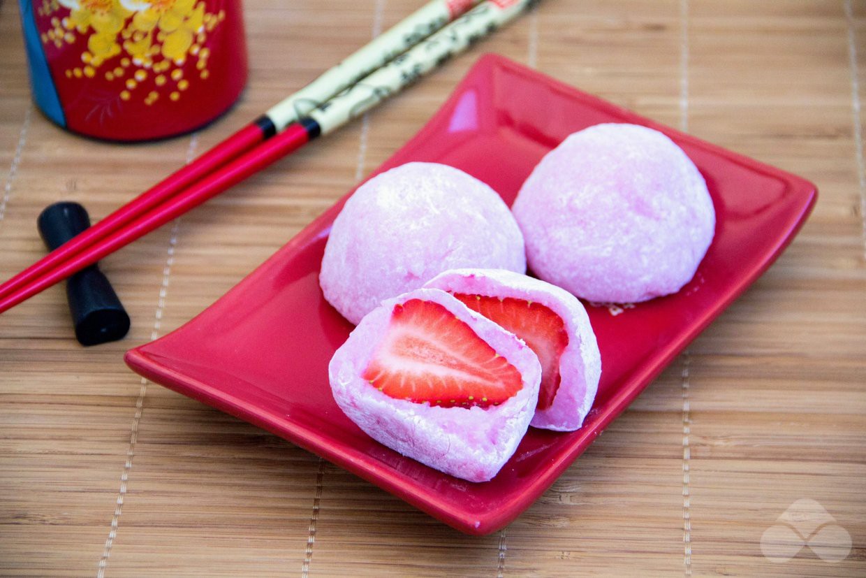 Простой рецепт моти (мочи) – сладости, которые перенесут вас в Японию.